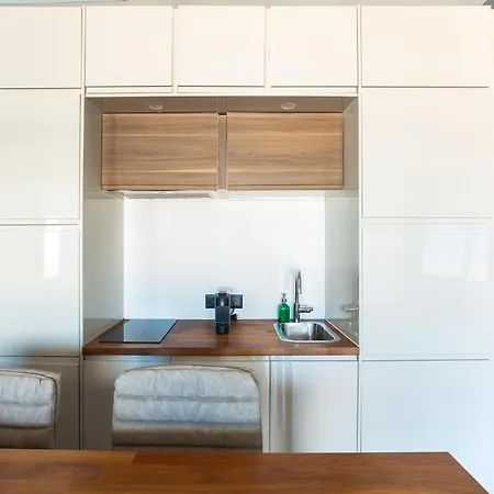 דירה Gorgeous Flat 3min Walk To *