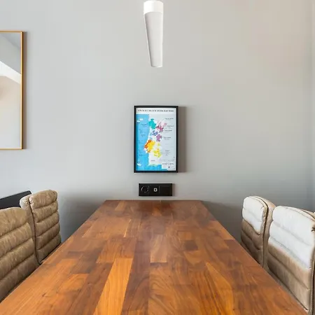דירה Gorgeous Flat 3min Walk To